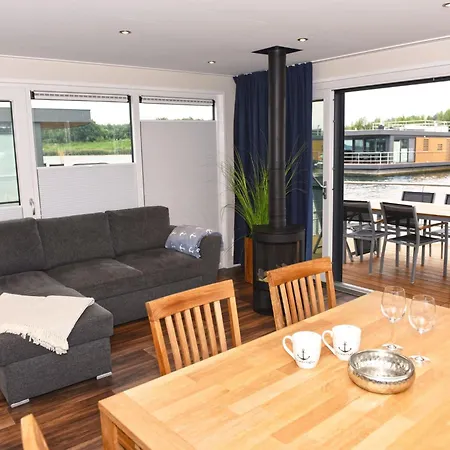 公寓 Hausboot Dolce Am Baerwaldersee By Interhome *