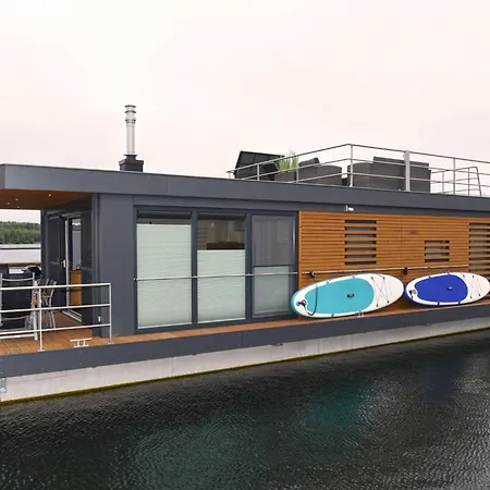 Hausboot Dolce Am Baerwaldersee By Interhome * Klitten