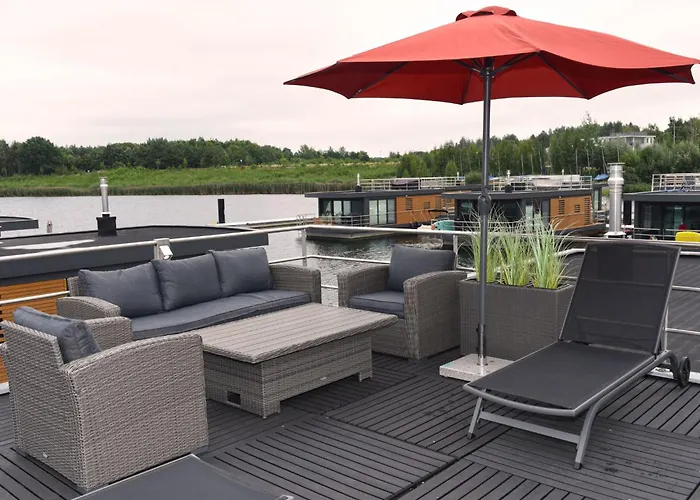 Hausboot Dolce Am Baerwaldersee By Interhome * Klitten